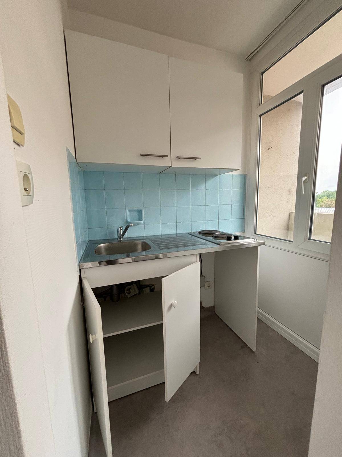 IMG 20250304 WA0039 1 | SF Concept Transformation d’un studio en logement atypique sur le thème du cinéma à Mulhouse Colmar 1